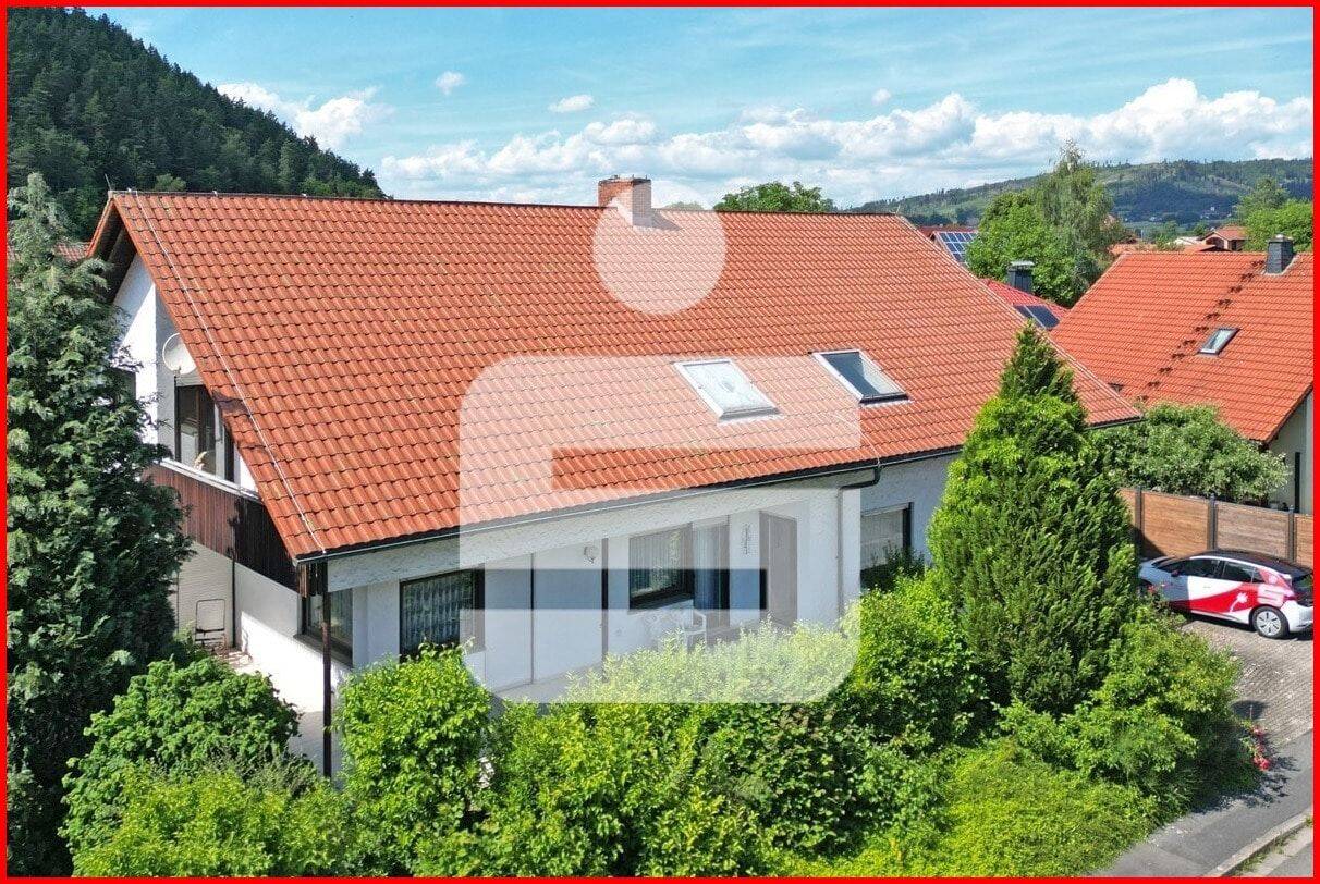 Ruhiges Wohnen im Grünen mit viel Platz!, 96317 Kronach