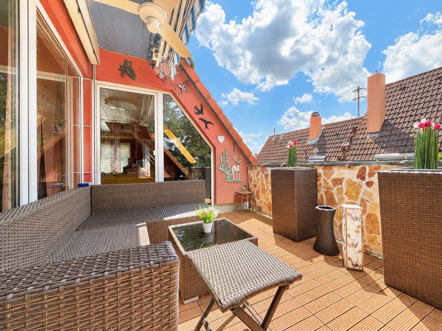 Mediterranes Flair im Herzen von Daxlanden – Besondere Dachgeschosswohnung mit offenem Wohnkonzept, 76189 Karlsruhe (Daxlanden Grünwinkel Knielingen Mühlburg Oberreut)
