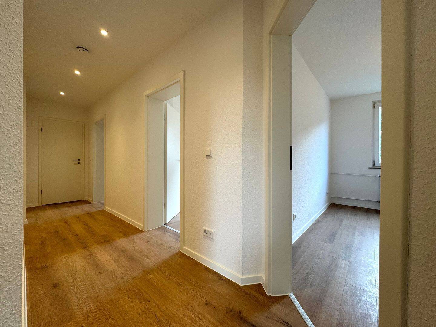 Attraktive 3-Zimmer-Wohnung nach Sanierung im Stadtzentrum, 31137 Hildesheim