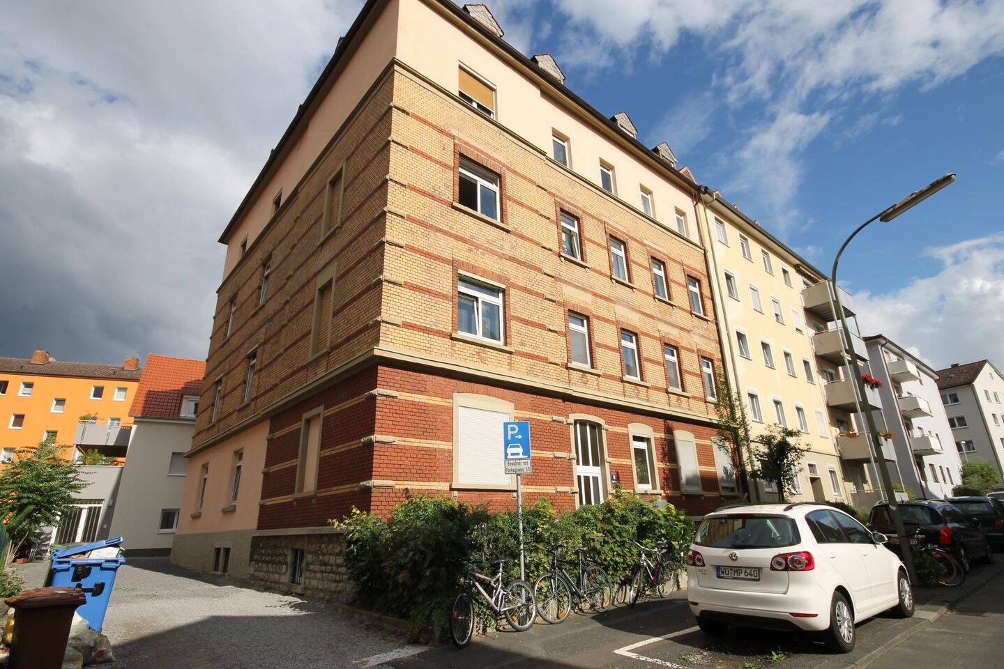 Hier wird renoviert!! WG geeignete 3 Zimmer-Wohnung am Ringpark, 97072 Würzburg (Altstadt Sanderau)