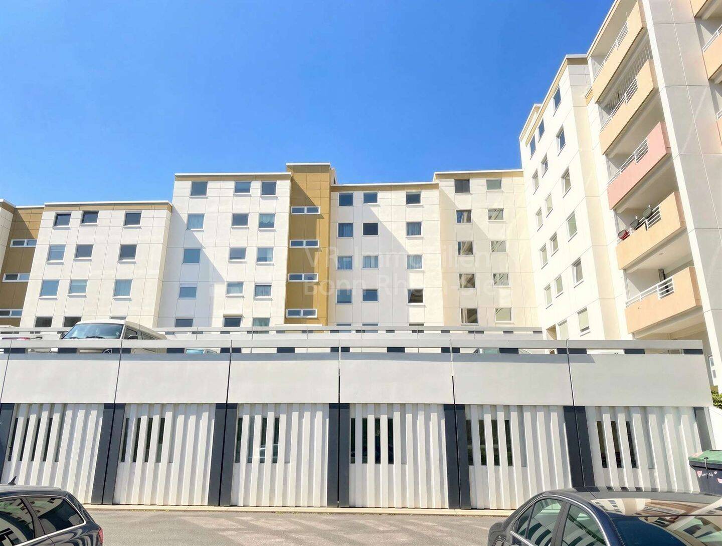 Sonnige 4-Zimmer-Wohnung mit Aufzug und Süd-Loggia – großzügig geschnitten & vielseitig nutzbar!, 53123 Bonn