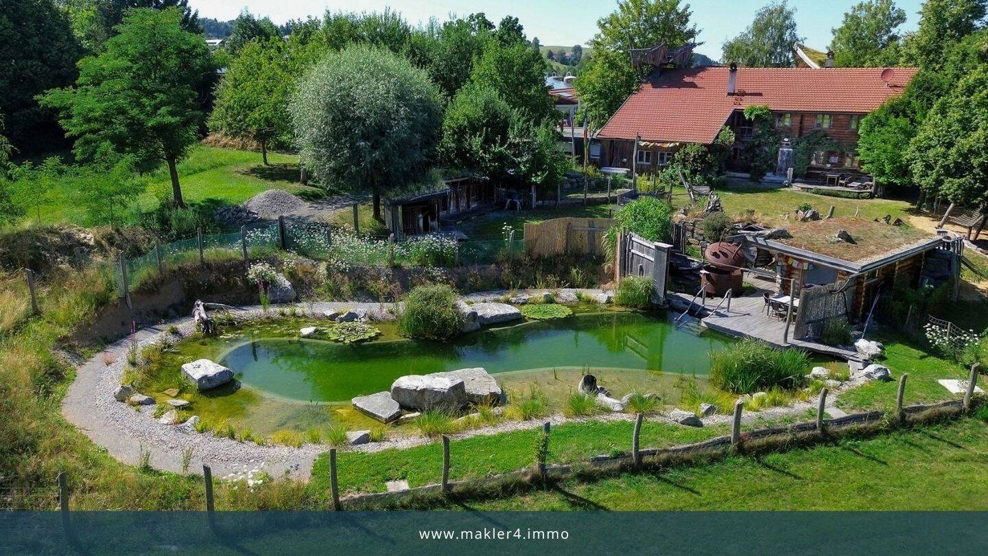 Skandinavisches Blockhaus-Anwesen im Allgäu mit Tenne, Schwimmteich und 6.695 m² Grundstück, 87487 Wiggensbach