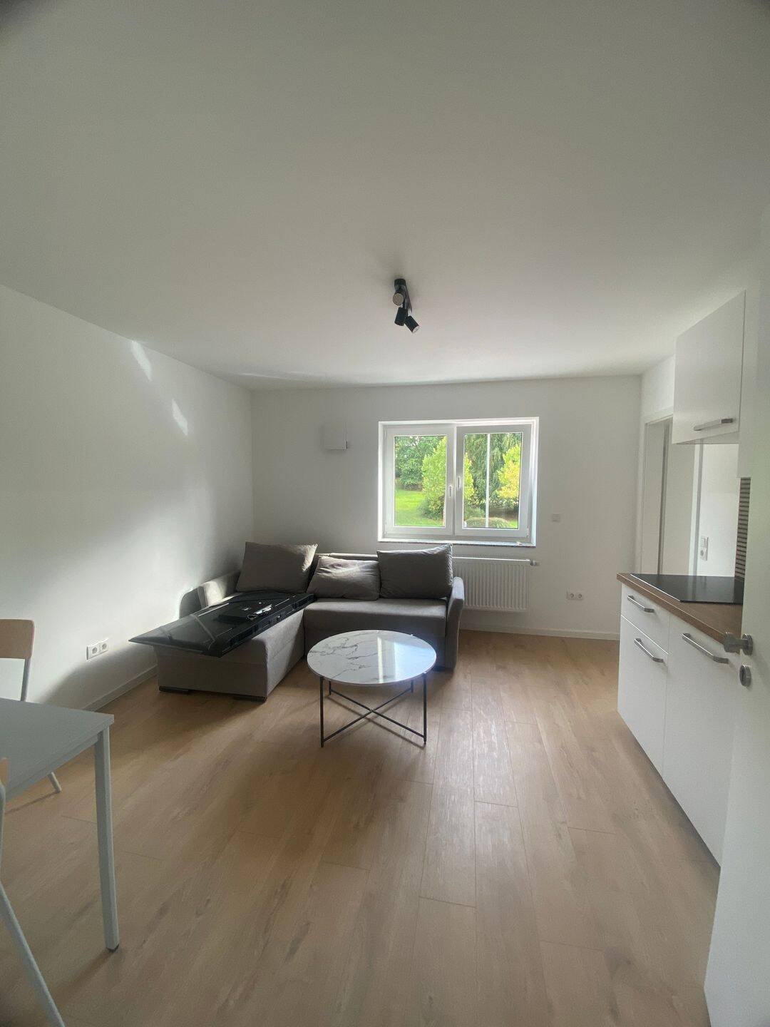 Petersberg: Letztes Apartment L – vollmöbliert, bezugsfertig & All-inclusive, 36100 Petersberg