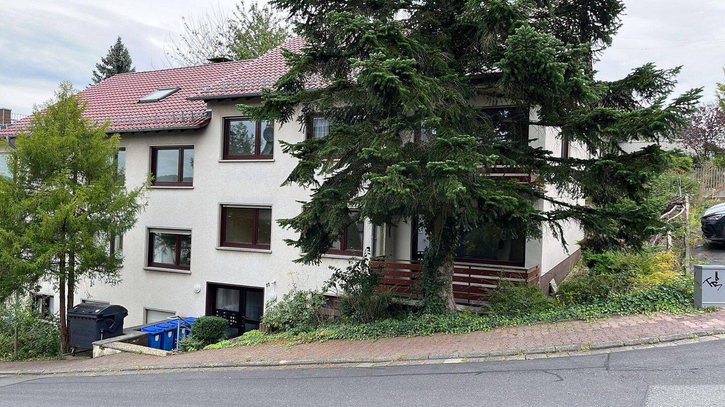 Schöne 3-Zimmer-Wohnung mit Einbauküche und Balkon mit Ausblick, 65817 Eppstein
