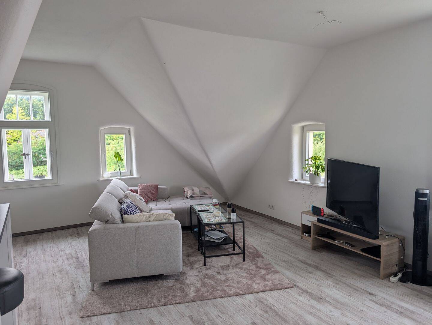Dachgeschosswohnung in kernsanierter Villa, 30890 Barsinghausen