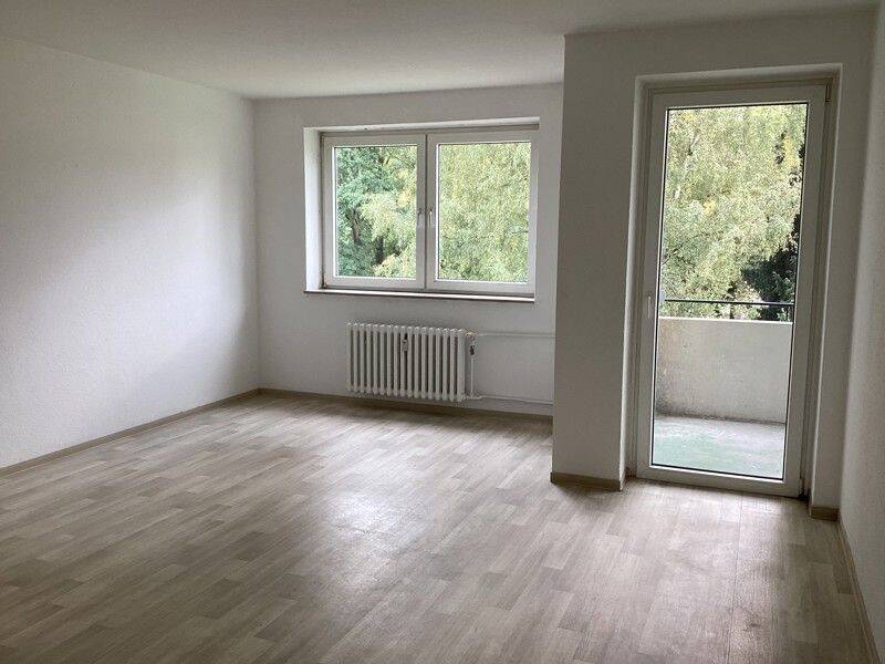Helle 2 Zimmer-Wohnung mit Balkon in Baumheide (WBS), 33609 Bielefeld (Baumheide Innenstadt Schildesche)