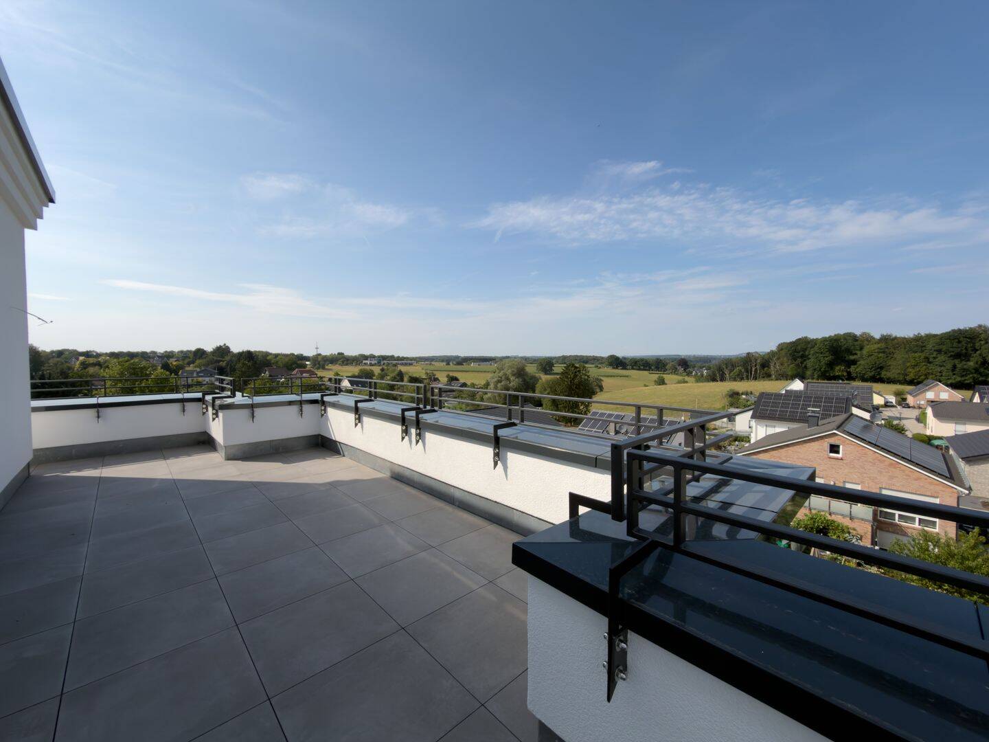 PROVISIONSFREI: Über den Dächern von Hilgen! Exklusives 162 m² Penthouse mit XXL-Dachterrasse & 2 Garagen, 51399 Burscheid
