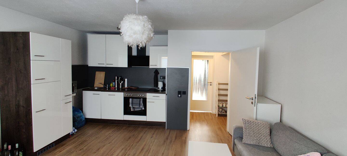 1.5 Zimmer wohnung, 40597 Düsseldorf (Benrath Hassels Urdenbach)