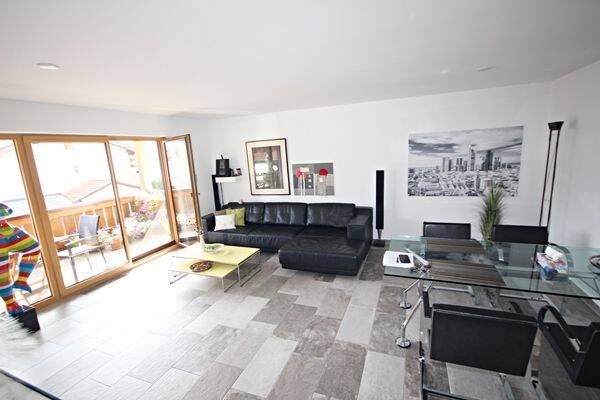 Nicht von der Stange – moderne Landhauswohnung mit alpinem Charme und Bergblick, 87642 Halblech