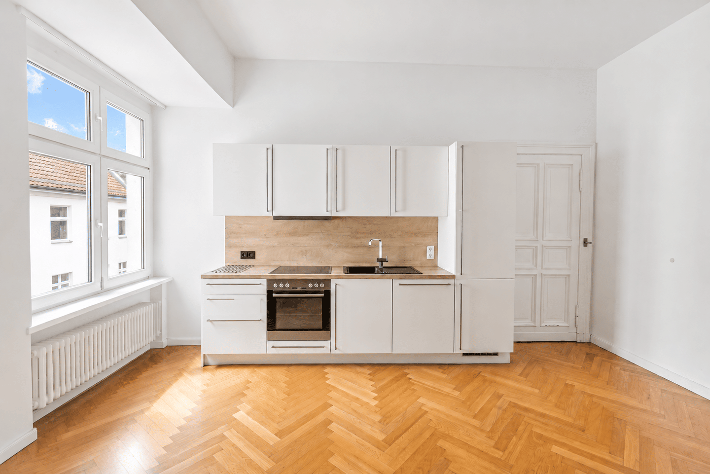 Charmante Altbauwohnung mit hochwertigem Parkett und moderner Einbauküche, 10587 Berlin (Charlottenburg-Wilmersdorf Charlottenburg)