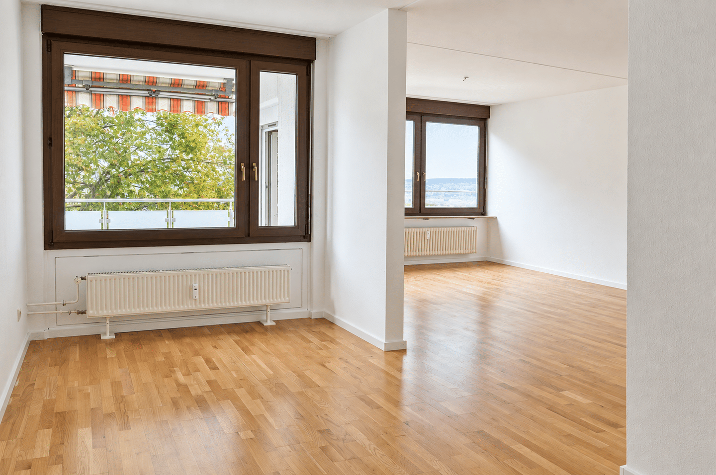 Helle 3,5-Zimmer-Wohnung mit Westbalkon, Weitblick, neuer Einbauküche und Tiefgarage, 74321 Bietigheim-Bissingen