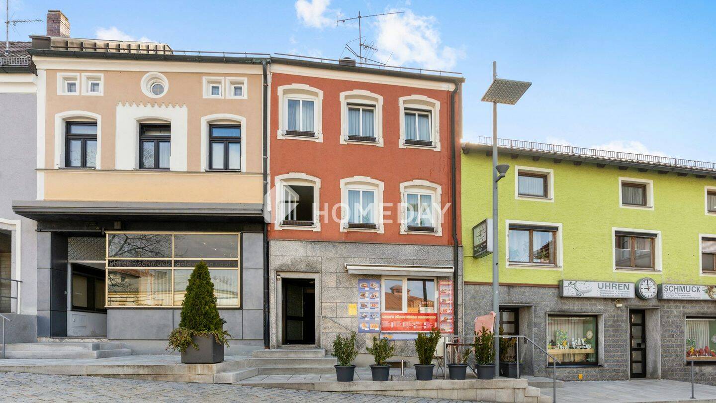 Wohn- und Geschäftshaus mit sonniger Dachterrasse und vielseitigem Nutzungskonzept, 94104 Tittling