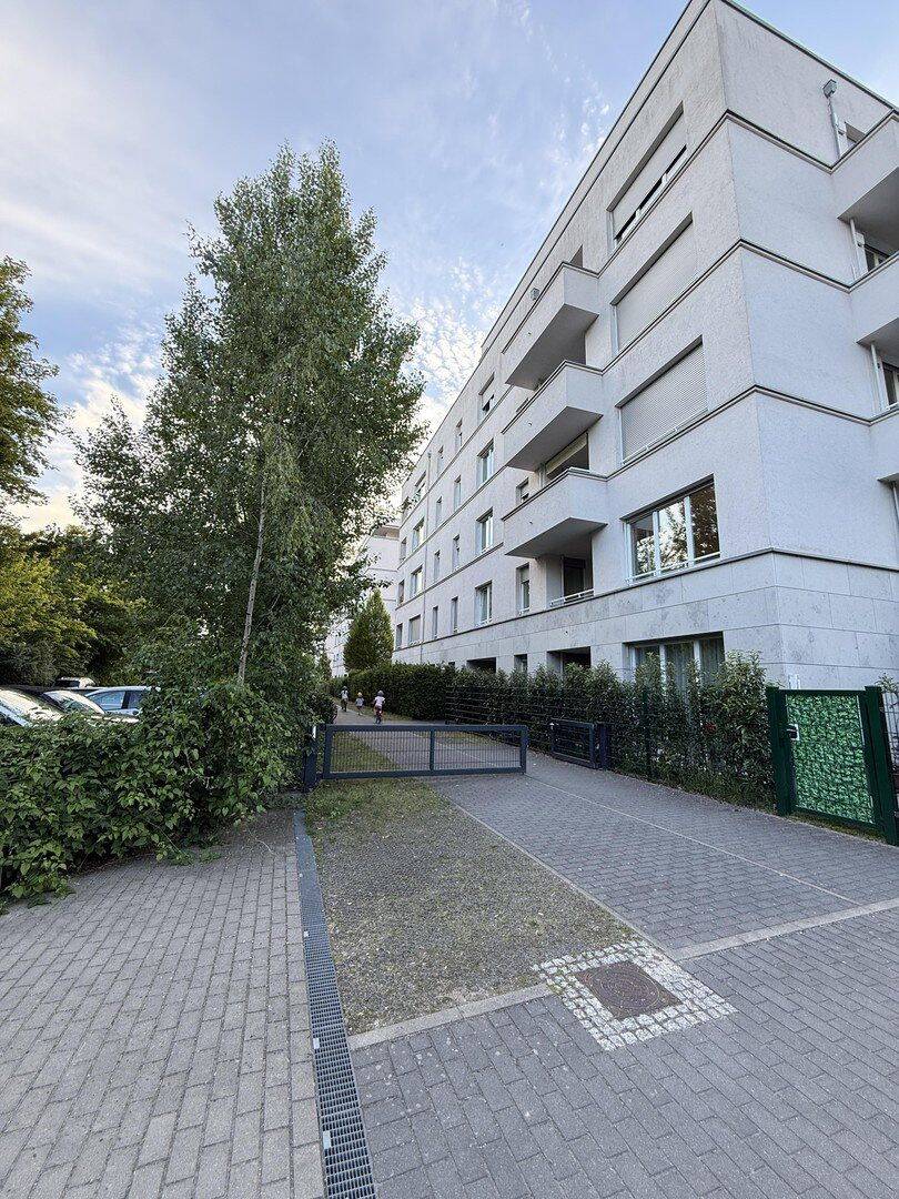 provisionsfreie 4-Zi Wohnung in Schmargendorf: Balkon, 2 Bäder, Stellplatz, 14199 Berlin (Steglitz-Zehlendorf)