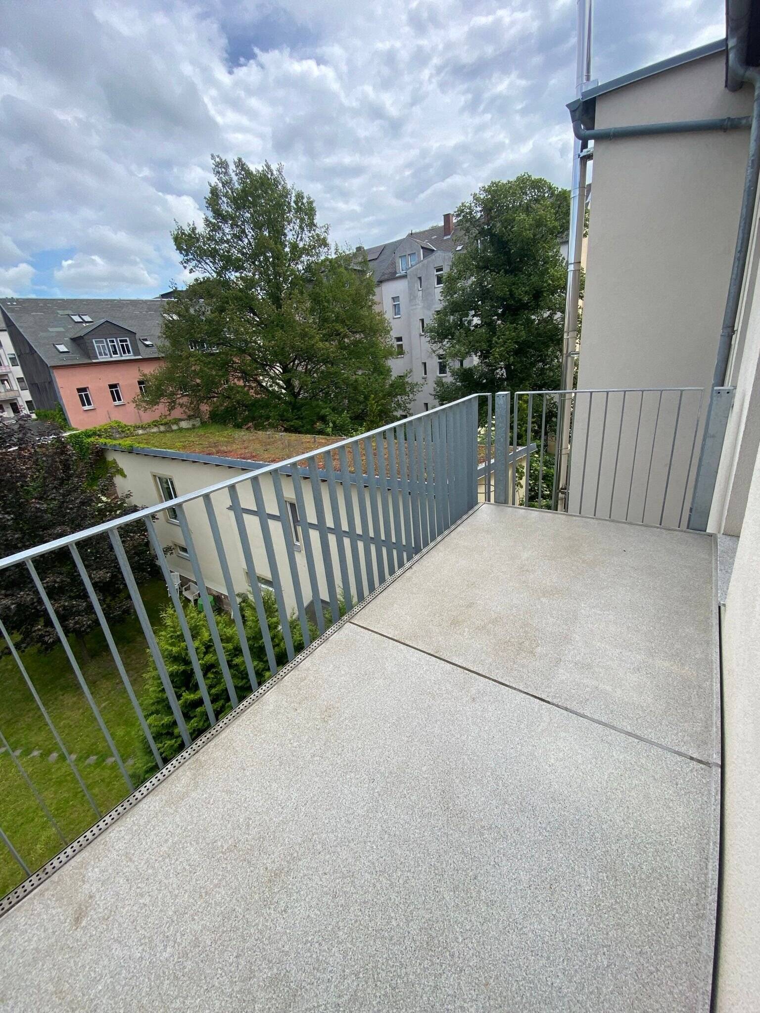 2-Raum-Balkon-Bad mit Dusche-EBK, 9130 Chemnitz (Hilbersdorf Sonnenberg Yorckgebiet Zentrum)