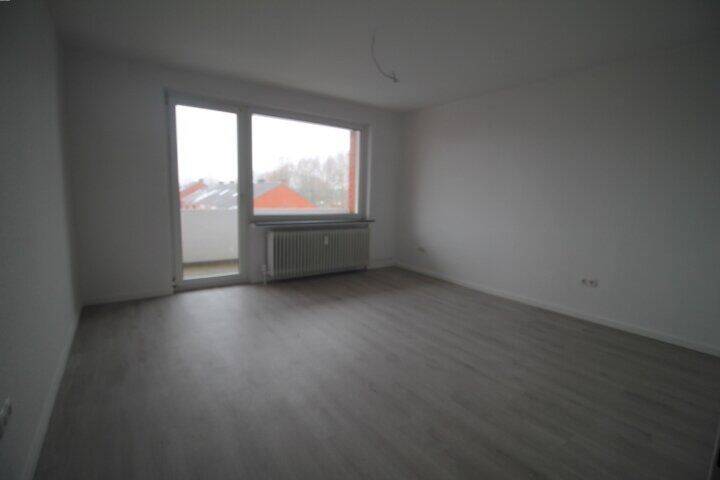Barenburg – Entspannte Lebensqualität in moderner 2-Zimmer-Wohnung mit Balkon!, 26721 Emden (Barenburg Conrebbersweg Früchteburg Harsweg Stadtzentrum)