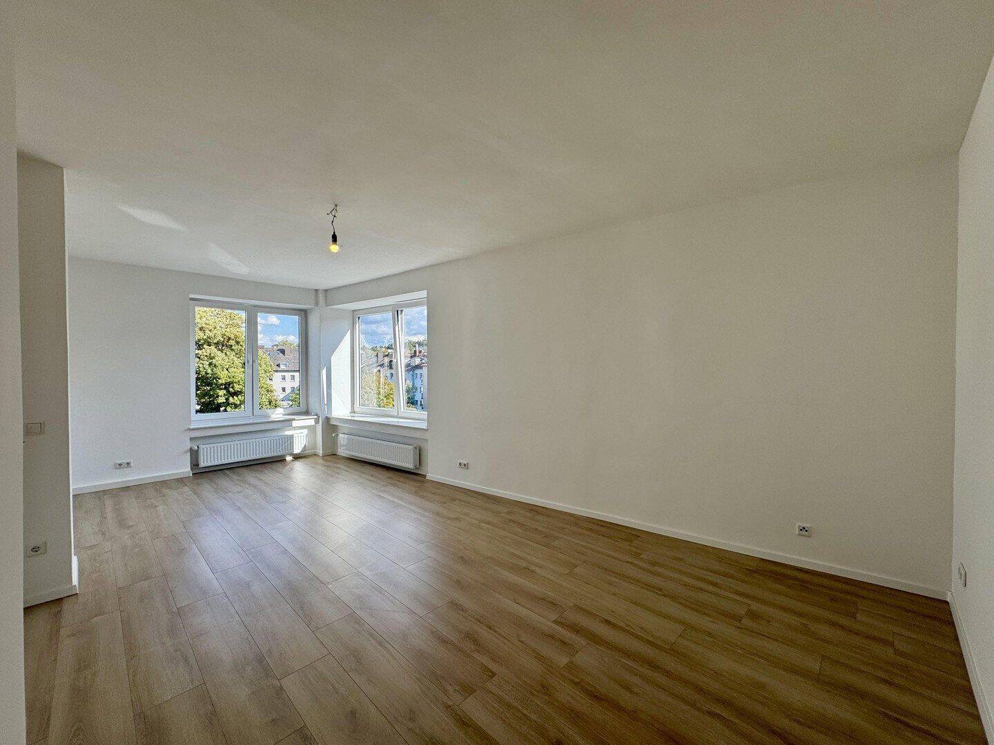 Frisch sanierte Penthousewohnung – Barrierefrei mit Aufzug – Top-Lage über den Dächern von Witten, 58452 Witten