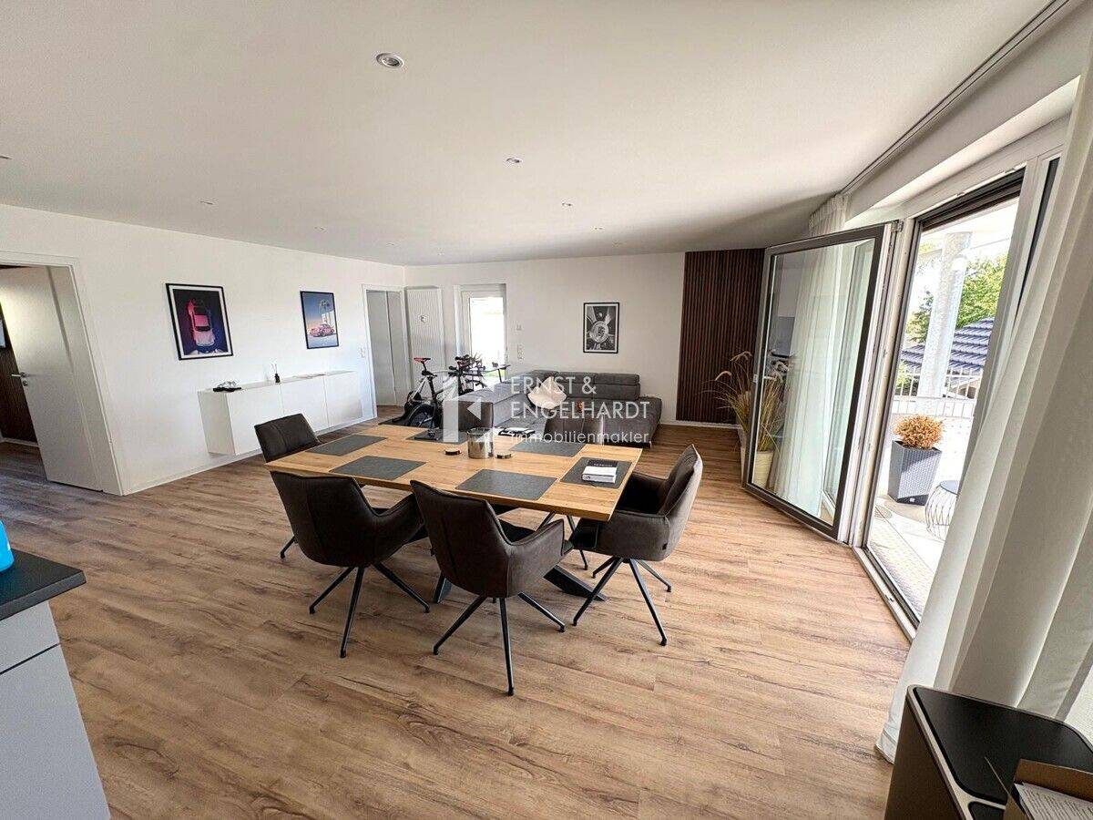 Moderne 3-Zimmer-Wohnung mit großem Balkon & Stellplatz in ruhiger Lage zu vermieten, 97318 Biebelried