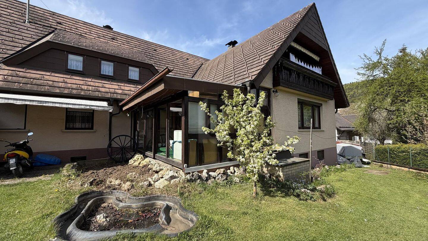 GROßZÜGIG WOHNEN ZUM ATTRAKTIVEN PREIS, 78564 Wehingen