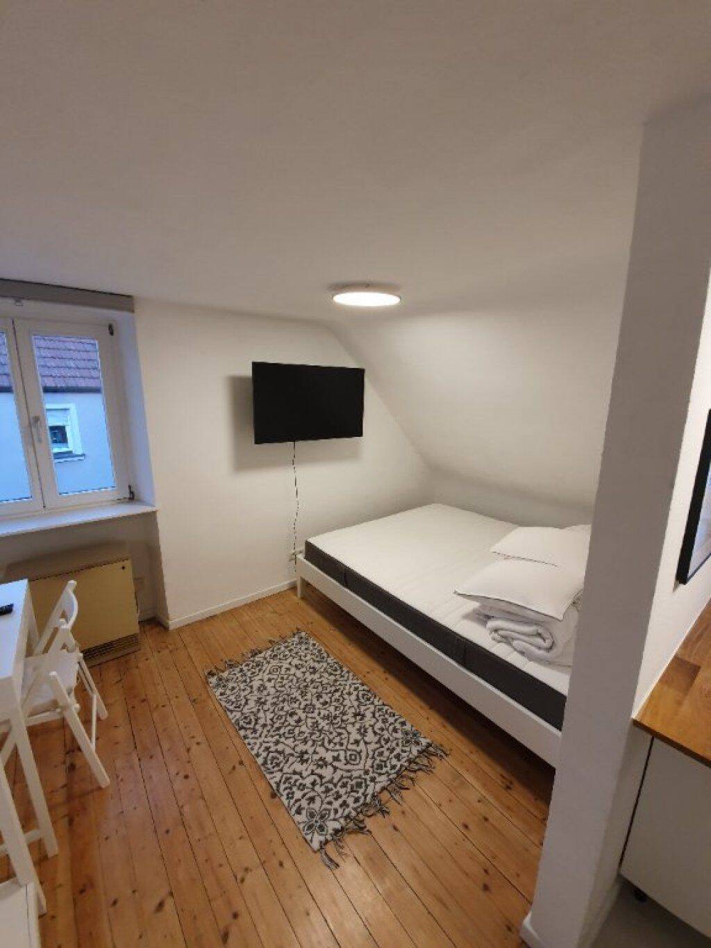 Kleines voll möbliertes Zimmer UniFH Altstadt, 97070 Würzburg (Altstadt)