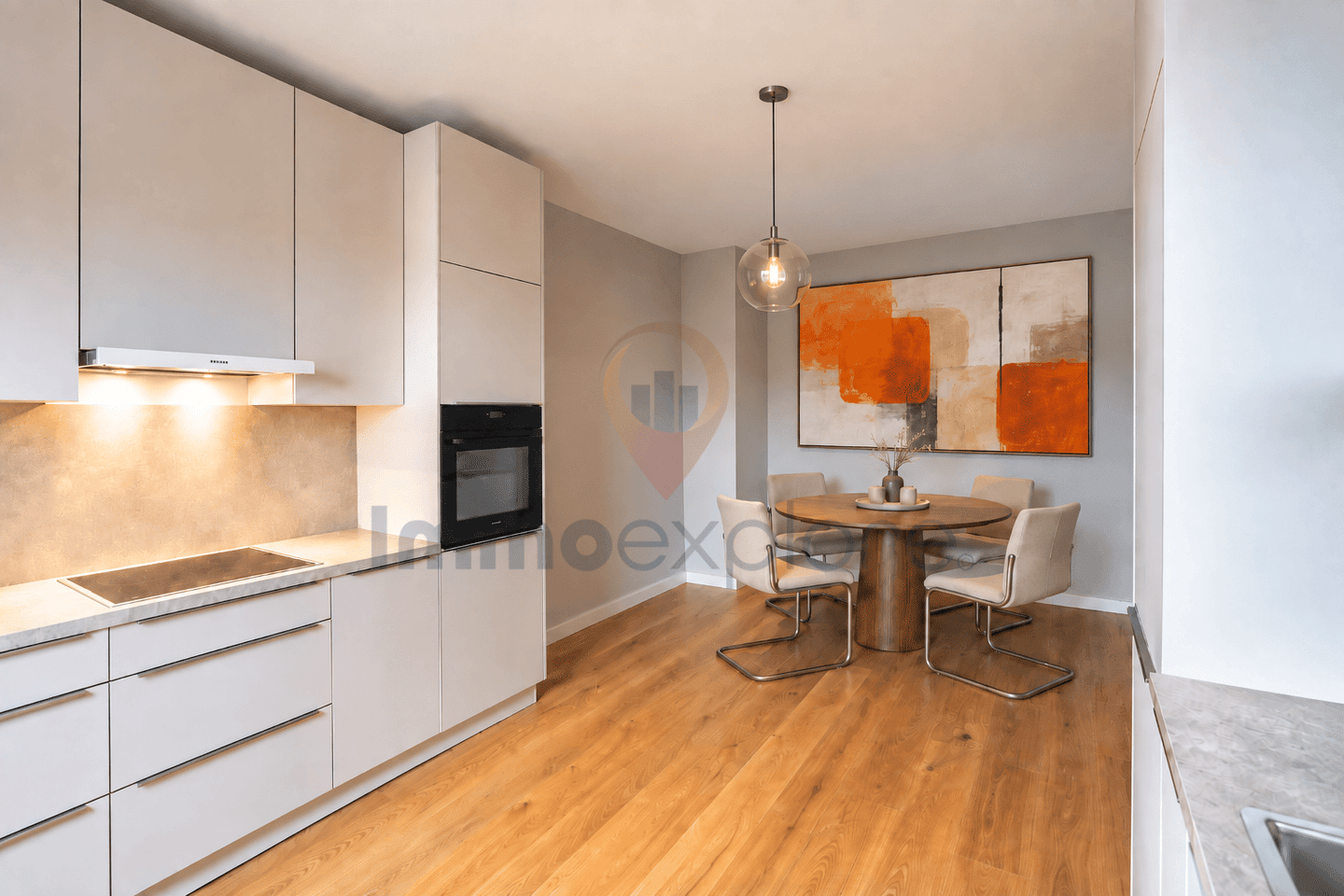 Stilvolle Dachgeschosswohnung-3 Zi-im kernsanierten Altbau – bezugsfertig mit Blick auf Frankfurt, 60598 Frankfurt am Main (Sachsenhausen)