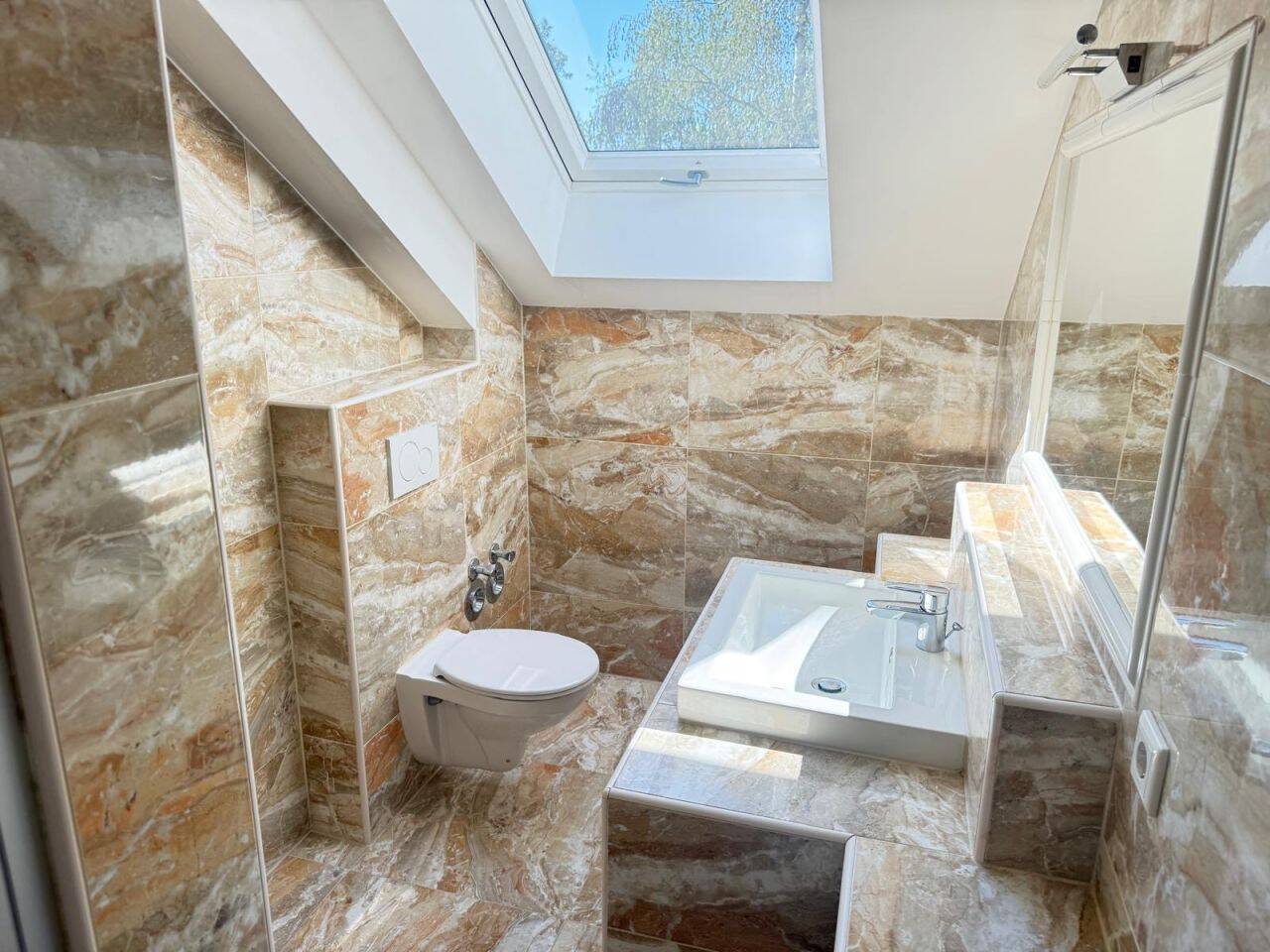* Modern & Hell * Exklusive Maisonette-Wohnung auf 110m² mit 2 Balkonen, 65451 Kelsterbach