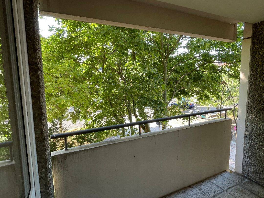 Top Lage mit grünem Ausblick – 2 Zimmer mit 2 Loggien!, 90411 Nürnberg