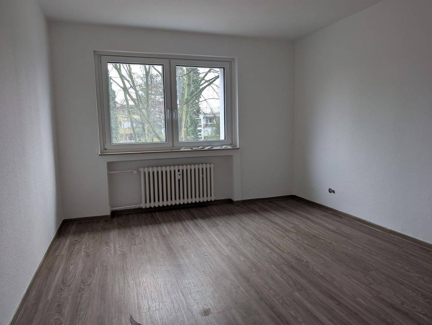 +++ Wir modernisieren – 3 Raumwohnung mit goßem Balkon in Angerhausen +++, 47249 Duisburg (Buchholz Großenbaum Wanheim-Angerhausen)