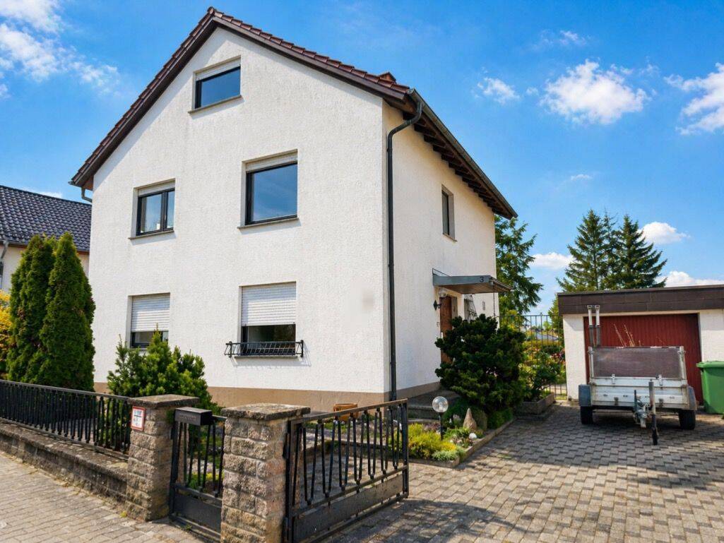 Ein-/Zweifamilienhaus in Linkenheim-Hochstetten, 76351 Linkenheim-Hochstetten
