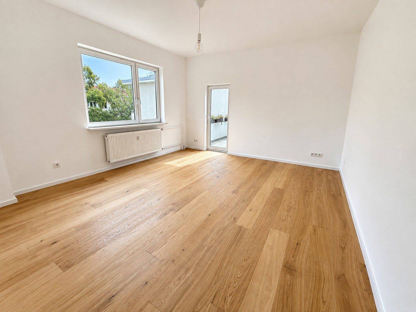 Weigandufer – frisch renovierte 2-Zimmer-Wohnung mit Loggia – bezugsfrei von privat – no commission, 12045 Berlin (Neukölln)