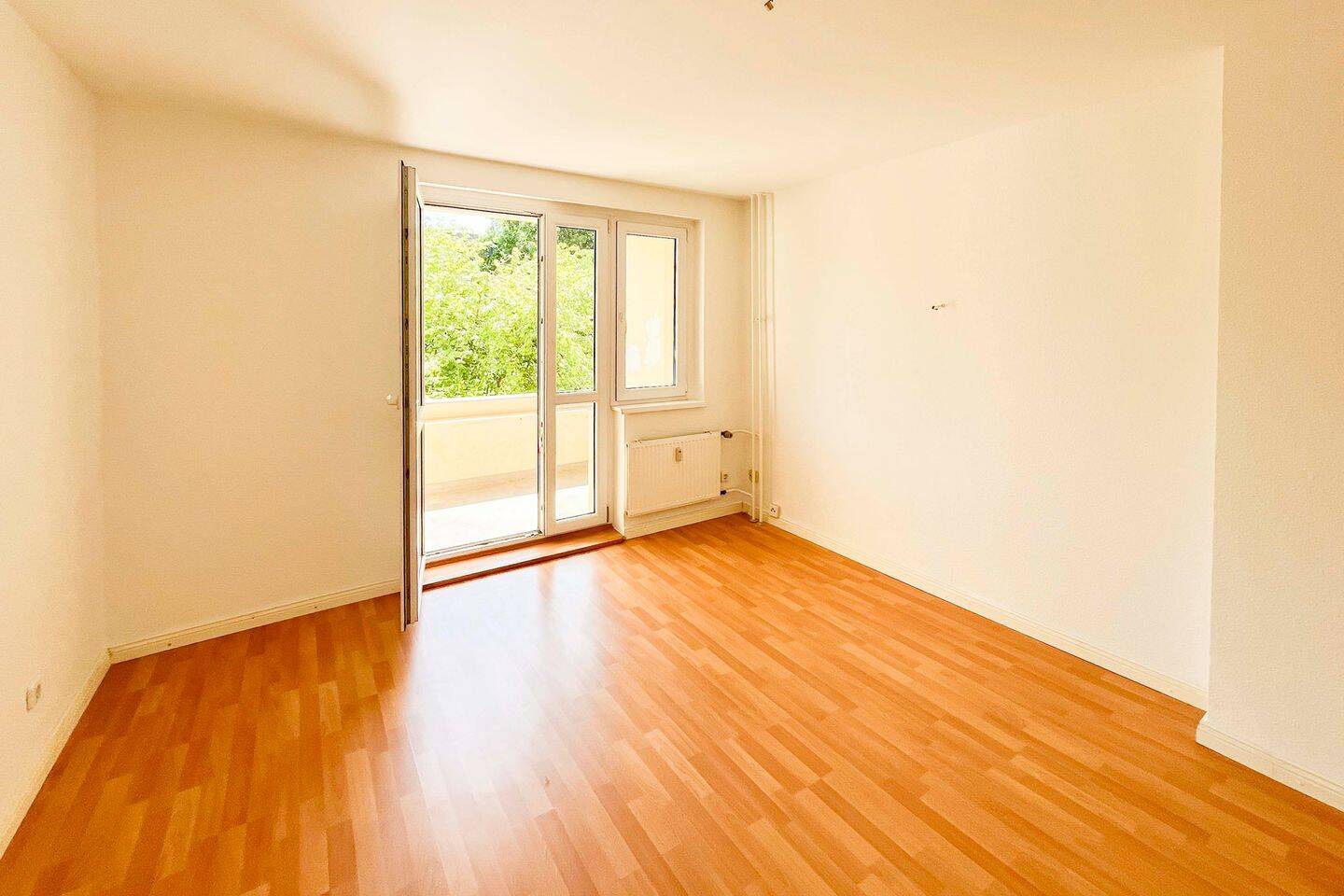Charmante 2-Zimmer-Wohnung mit sonnigem Balkon und grünem Ausblick, 13403 Berlin (Reinickendorf Kolonie Erholung Kolonie Gartenfreunde Tegel Wittenau)
