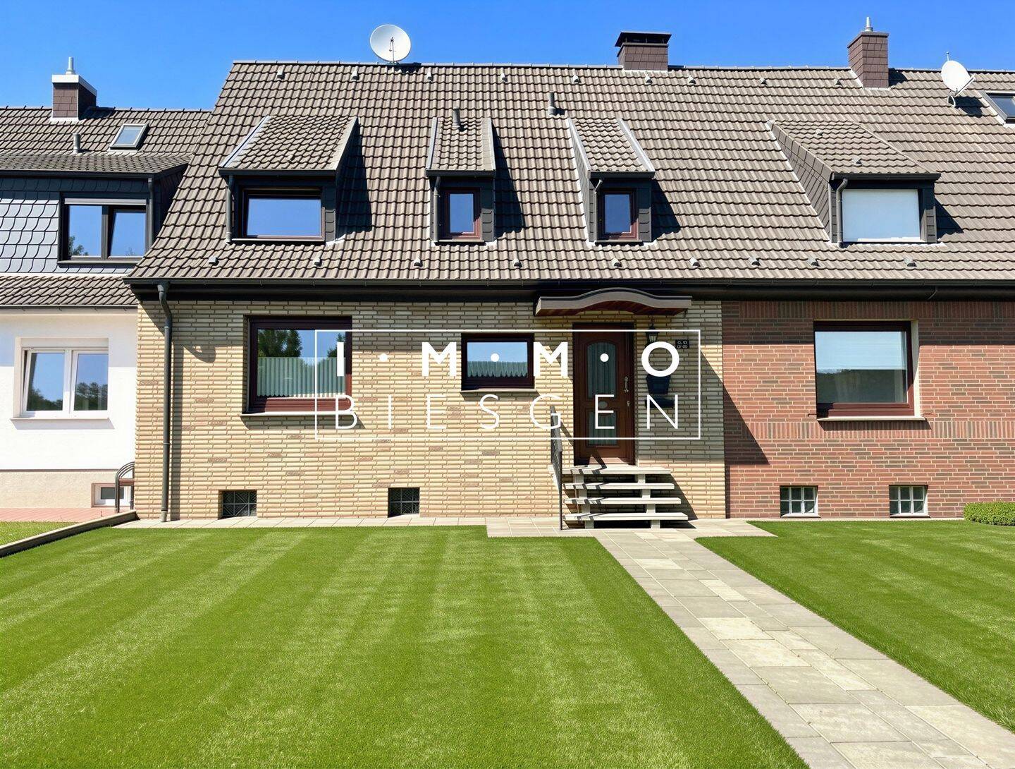 Ein Zuhause zum Ankommen – mit idyllischem Garten und zentraler Lage in Oberhausen-Osterfeld, 46117 Oberhausen