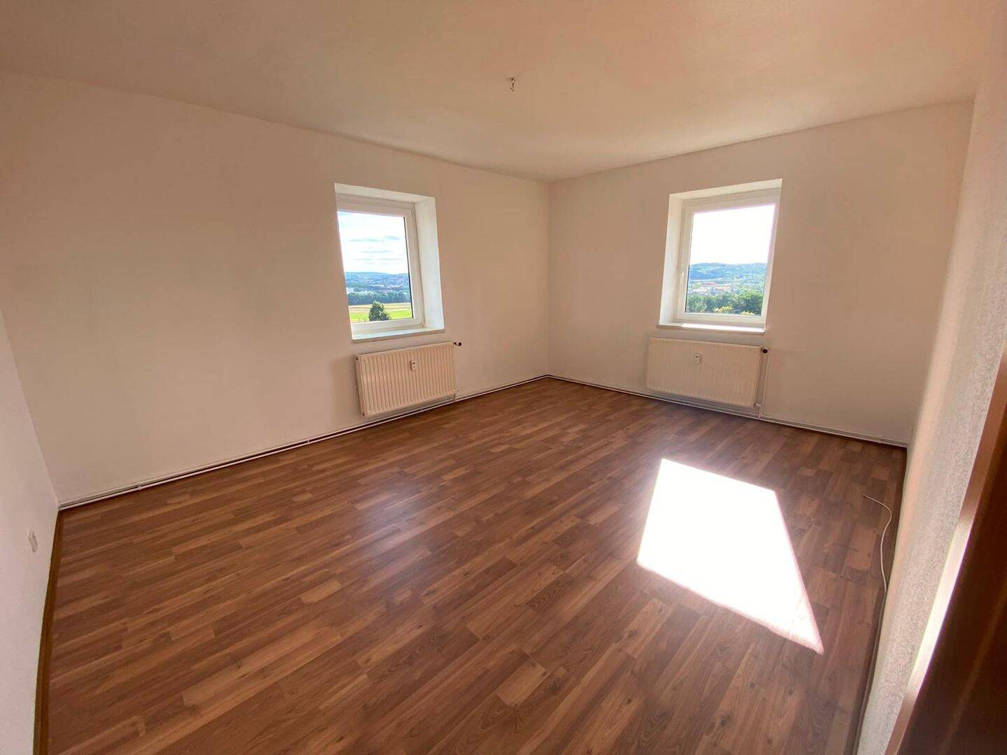 Helle 2-Raun-Wohnung in Zwickau- Oberhondorf, 8056 Zwickau