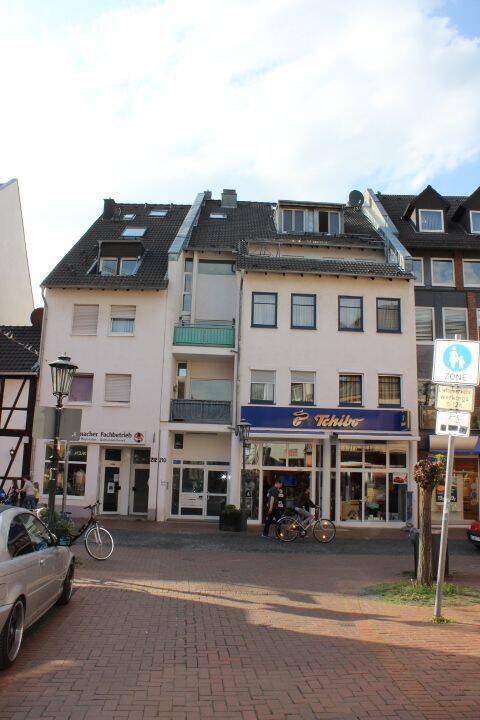 Bonn-Duisdorf / Fußgängerzone: moderne helle 2-Zimmerwohnung mit Balkon + Einbauküche – absolut ruhig nach hinten raus, 53123 Bonn