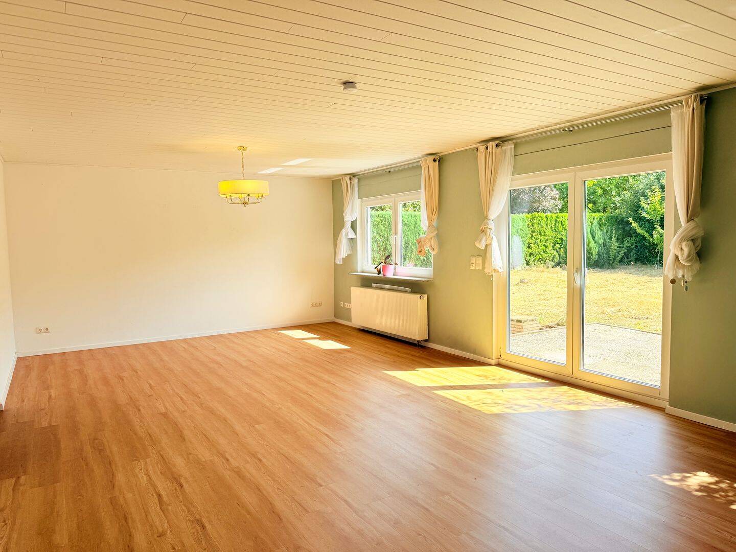 Helles Einfamilienhaus mit Garten und Terrasse zur Miete in Wermertshausen!, 35085 Ebsdorfergrund