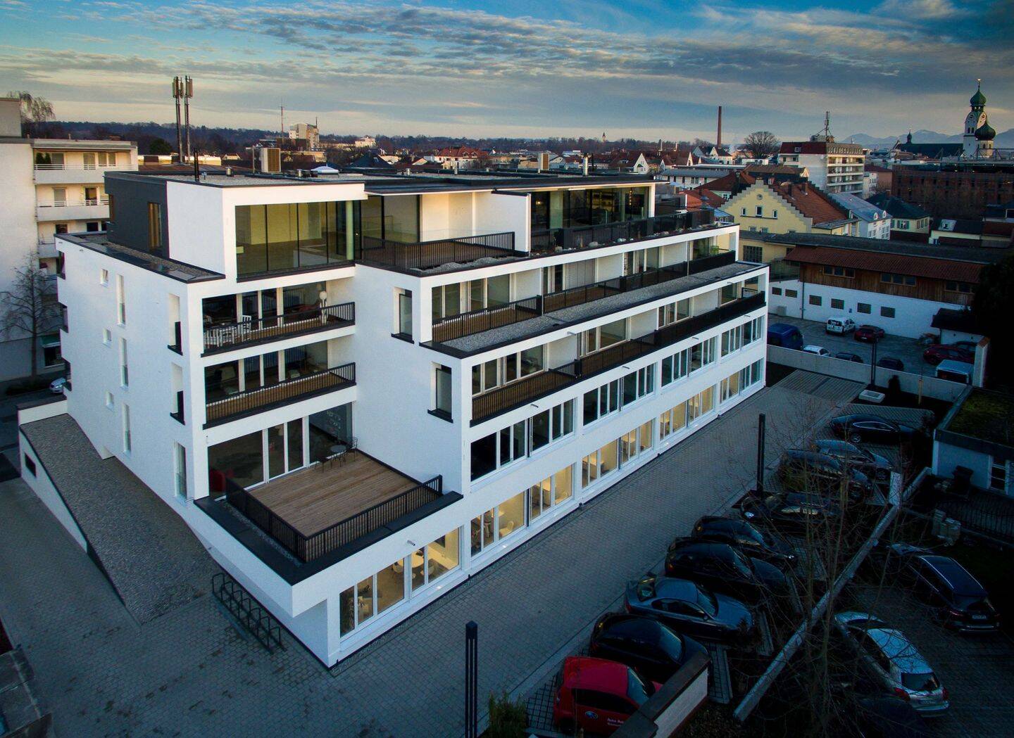 HSHI Gruppe präsentiert – hochwertige 3-Zimmer Wohnung im Stadtzentrum –, 83022 Rosenheim (Happing Innenstadt Ost Süd West)