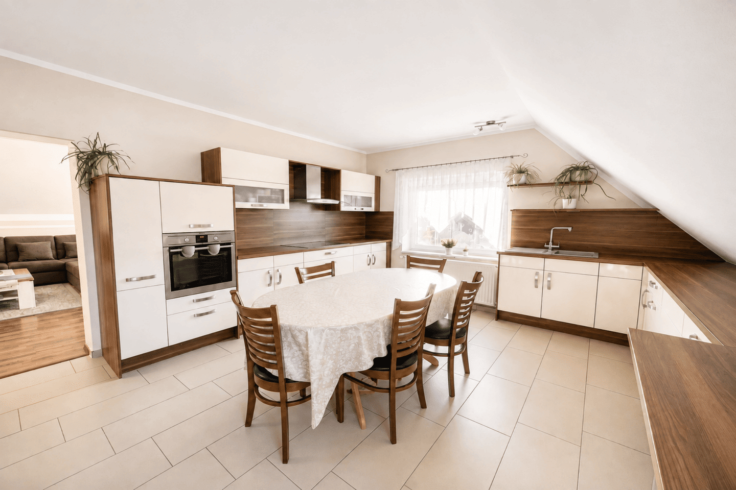 Großzügiges Wohndomizil in Sereetz: 260 m² Wohnfläche, Kamin & Sauna auf 705 m² Grund, 23611 Ratekau