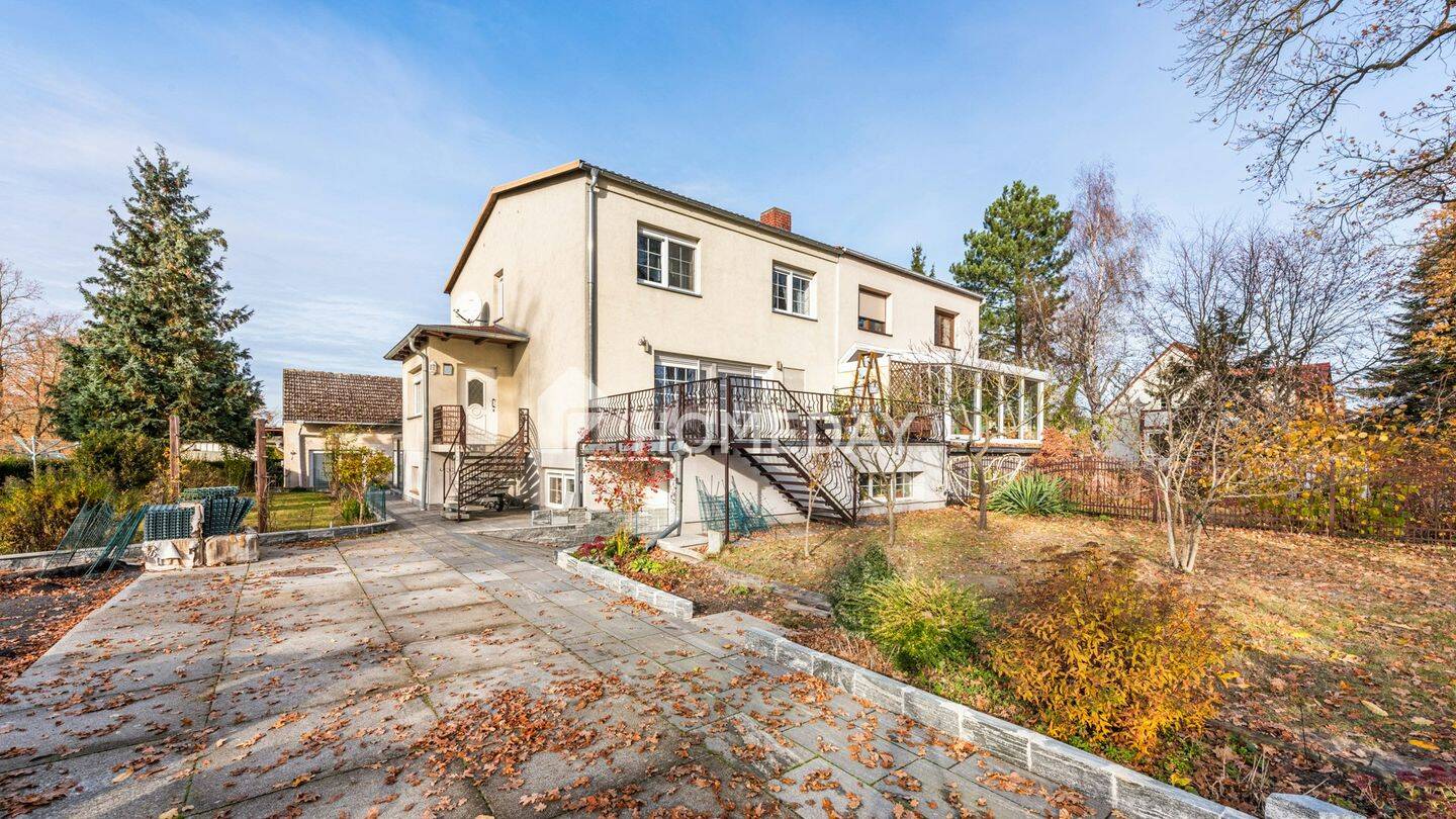 Kernsanierte Doppelhaushälfte mit 4 Zimmern, Keller, Tiefgarage, Nebengelass und Garten, 14641 Paulinenaue