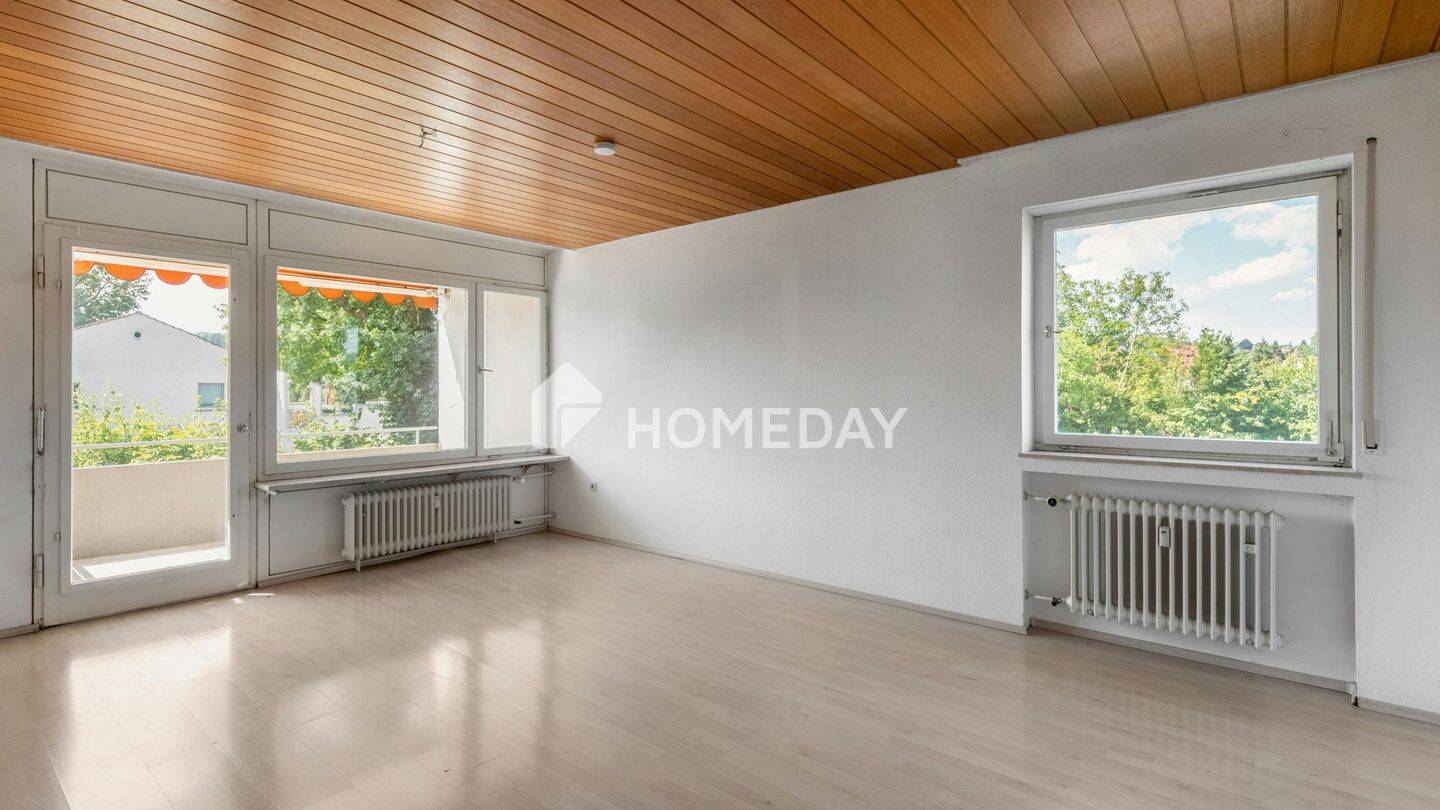 Sofort frei: Wohnung mit 4 Zimmern, Loggia, Balkon und Garage in Thalfingen, 89275 Elchingen