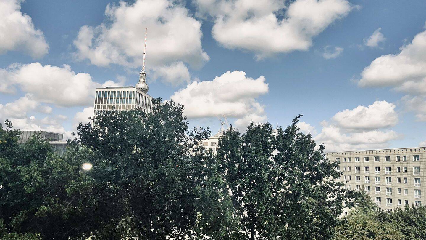 Top Lage in Berlin-Mitte: Möblierte 3-Zimmer-Wohnung gegenüber vom Alexa, 10179 Berlin (Mitte)
