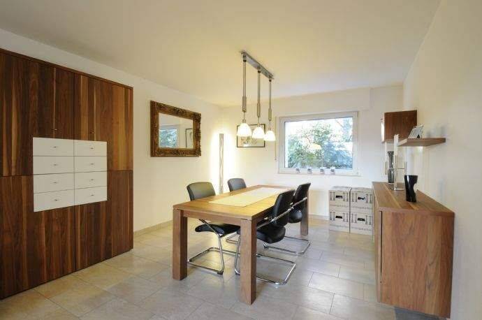 Schöne, moderne 3-Raum-Wohnung mit großem Süd-West-Balkon, 45219 Essen (Kettwig)