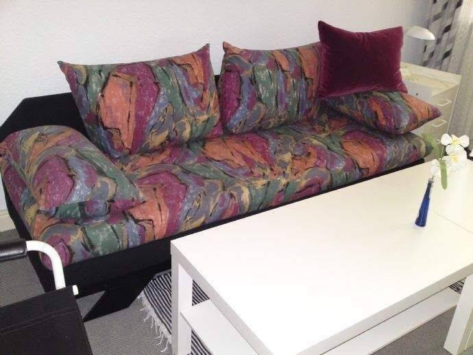 Frankfurt/Main Dornbusch 4 Zimmer Wohnung – möbliert – WG möglich-, 60320 Frankfurt am Main
