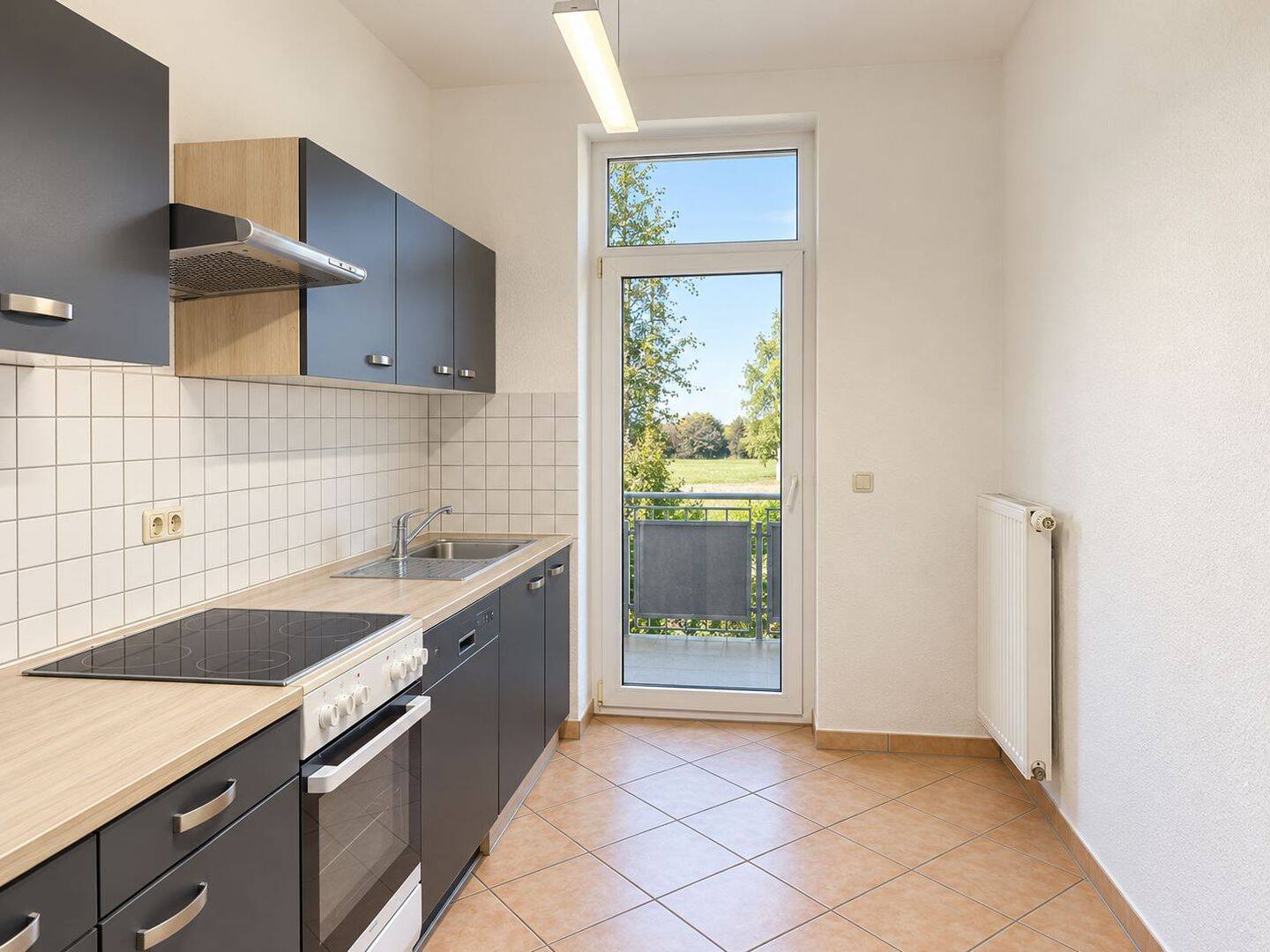Sichere Geldanlage – solide vermietete 2-Raumwohnung mit Balkon, 4357 Leipzig (Mockau-Nord Mockau-Süd Schönefeld-Abtnaundorf)