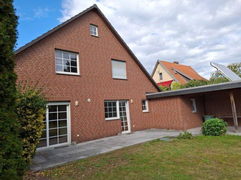 Großzügige Erdgeschosswohnung mit Garten, 29320 Südheide
