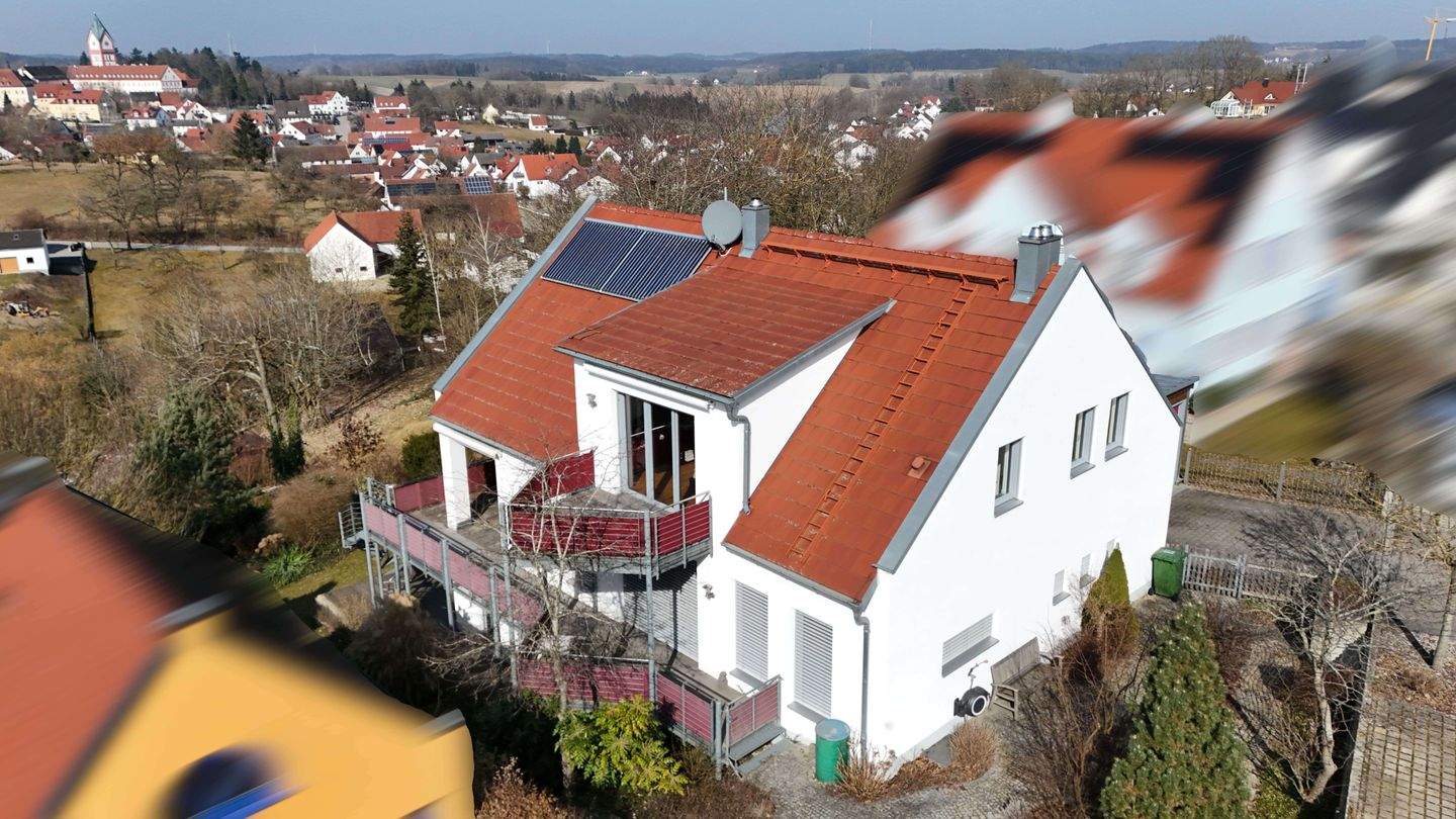 Exclusives und sonniges Einfamilienhaus in einzigartiger Lage über den Dächern von Scheyern, 85298 Scheyern