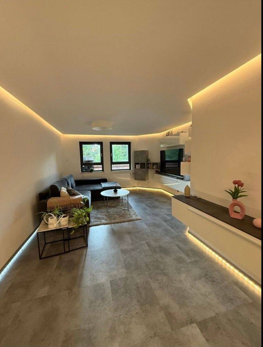 Moderne 2,5-Zimmer Wohnung mit Balkon, Küche, Stellplatz, 78647 Trossingen