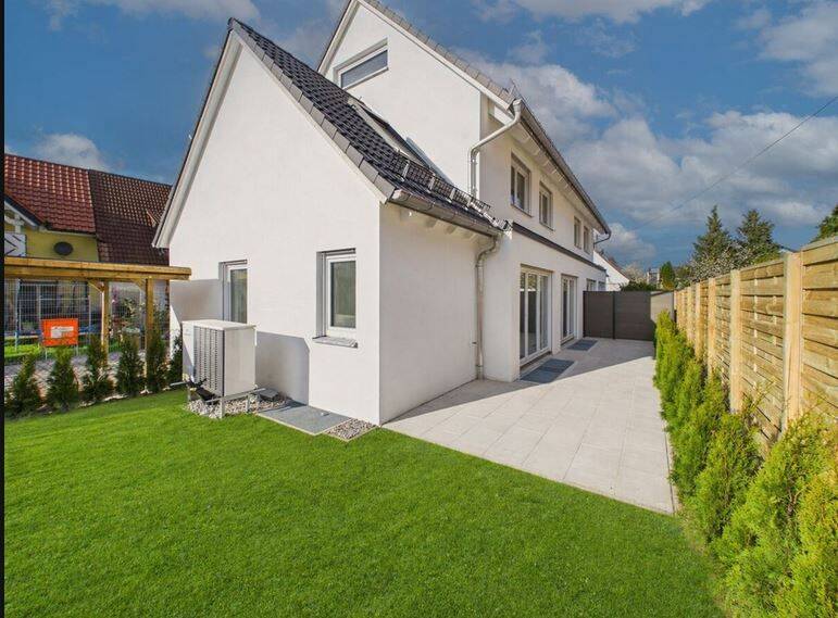 Erstbezug! Neubau-Doppelhaushälfte mit 5 Zimmern in Geltendorf, 82269 Geltendorf