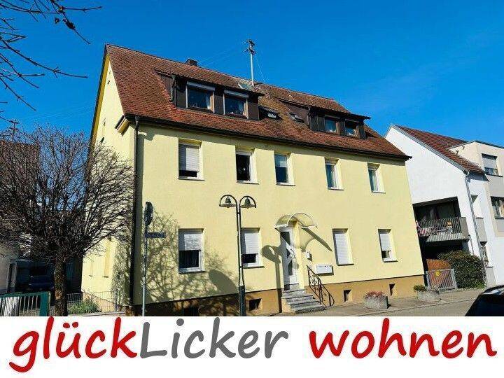 3-Zimmer-Dachgeschosswohnung in zentraler Lage von Asperg, 71679 Asperg