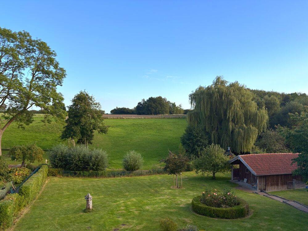 NEUER PREIS – Ihr neuer Ausblick? Einfamilienhaus mit Optimierungsbedarf, Doppelgarage und Weitsicht!, 23909 Bäk