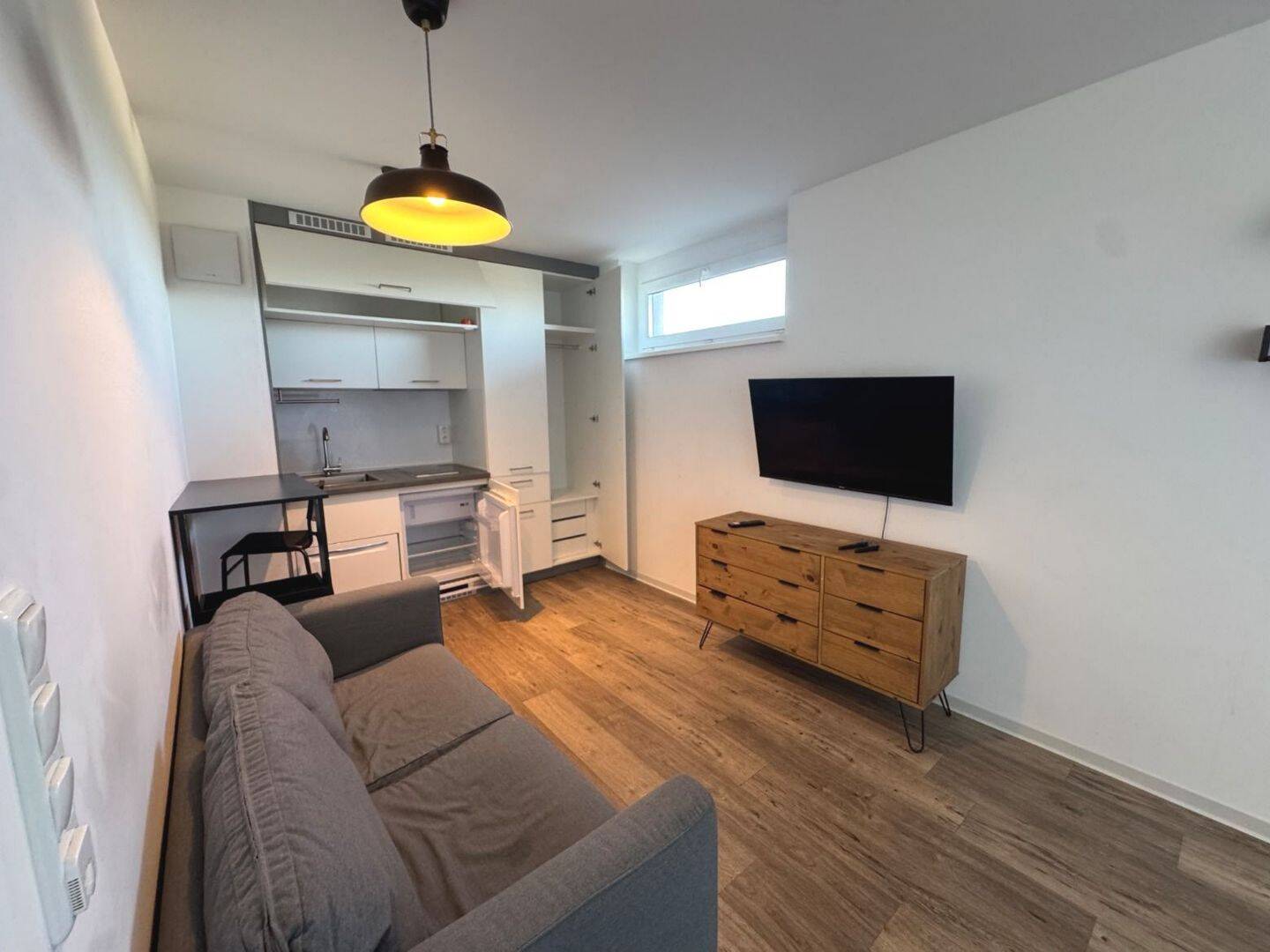 Moderne 1-Zimmer-Wohnung mit EBK und Balkon in Frankfurt (Ostend), 60385 Frankfurt am Main (Bornheim Nordend-Ost Ostend)