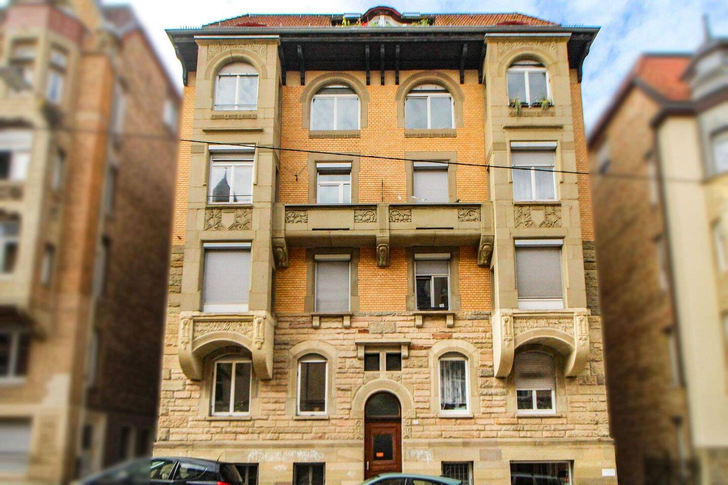 Stilvolle Altbau-Dachgeschosswohnung mit Kamin, Sauna & Stellplatz in zentraler Lage von Stuttgart, 70180 Stuttgart (Mitte Süd)